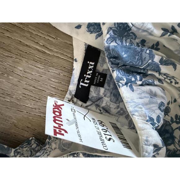 Trixxi Dress - Picture 4 of 6